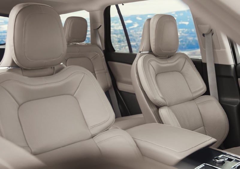 The interior of a 2024 Lincoln Aviator® SUV in the Sandstone interior color | Gray-Daniels Lincoln in Brandon MS