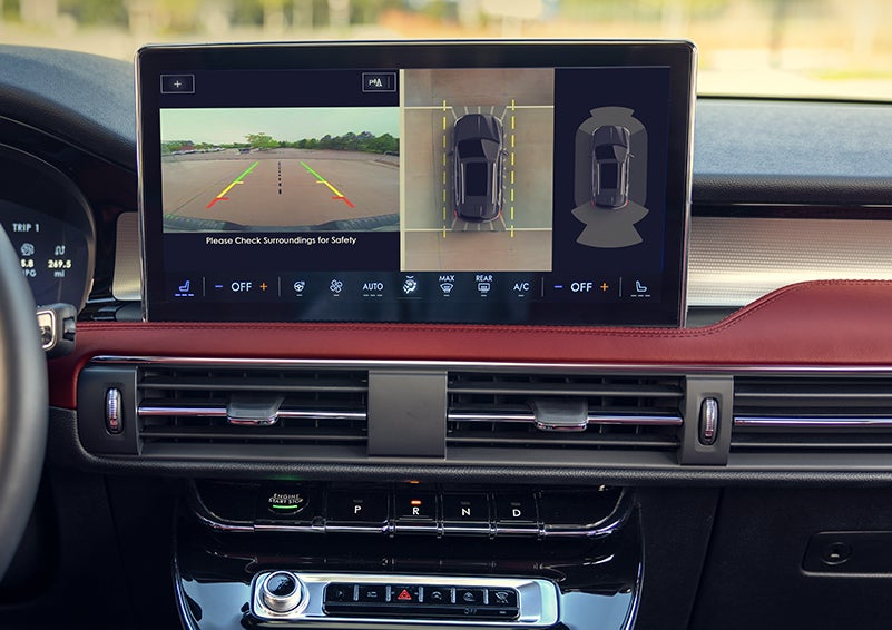 The large center touchscreen of a 2024 Lincoln Corsair® SUV is shown. | Gray-Daniels Lincoln in Brandon MS