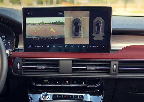 The driver of a 2024 Lincoln Corsair® SUV is shown selecting the drive mode. | Gray-Daniels Lincoln in Brandon MS