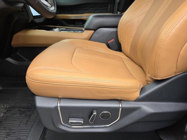 2024 Ford Expedition Platinum