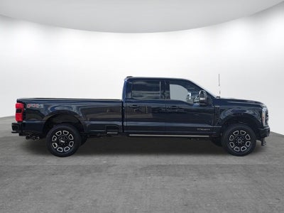 2025 Ford F-350SD Platinum