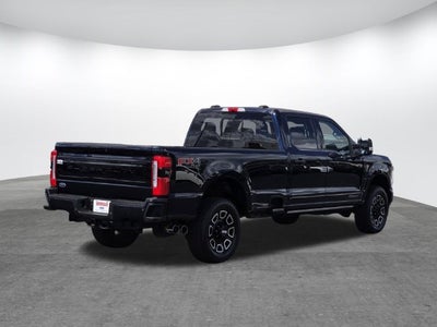 2025 Ford F-350SD Platinum