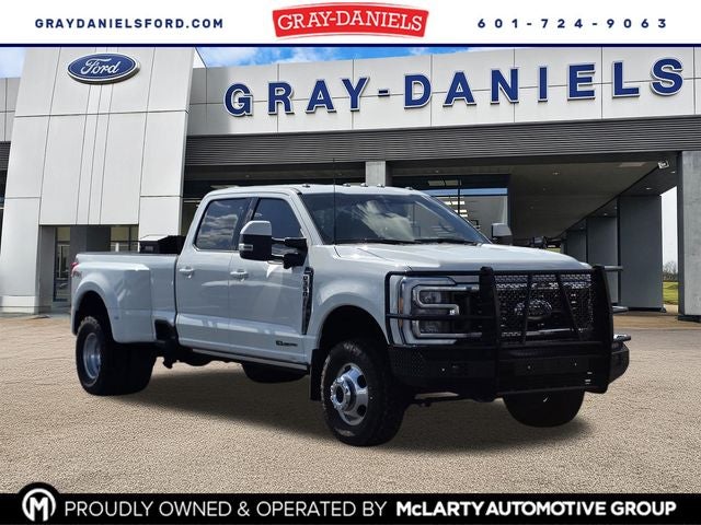2023 Ford F-350SD Lariat DRW