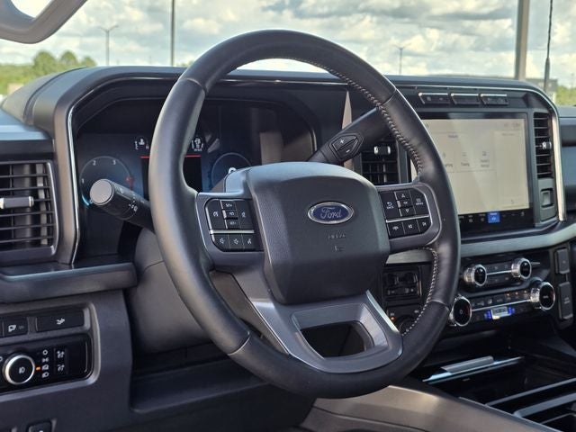 2023 Ford F-350SD Lariat DRW