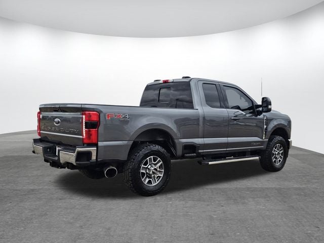 2023 Ford F-350SD Lariat
