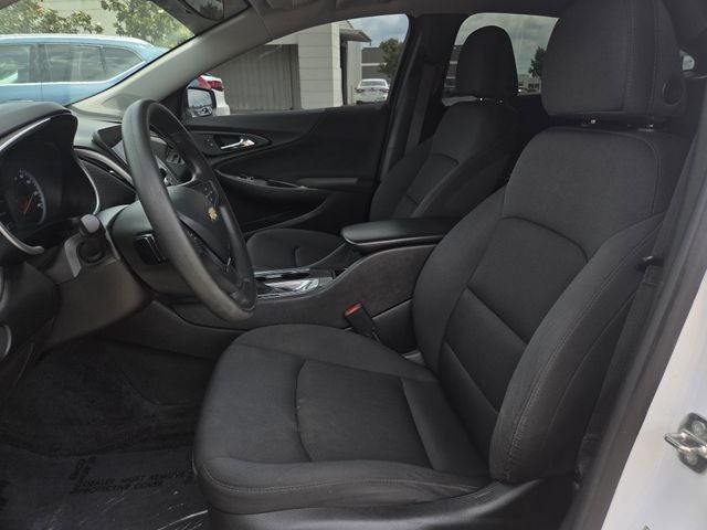 2022 Chevrolet Malibu LS 1FL