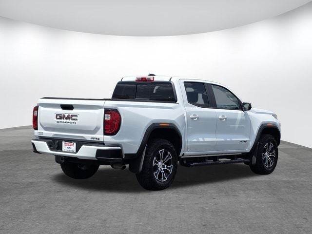 2024 GMC Canyon AT4