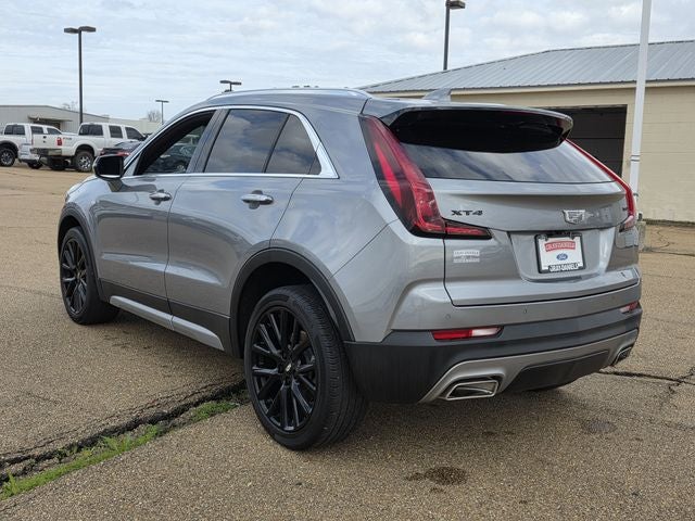 2023 Cadillac XT4 Premium Luxury
