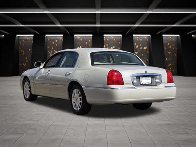 2006 Lincoln Town Car Signature