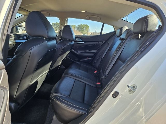 2023 Nissan Maxima SV