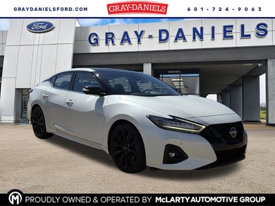 2023 Nissan Maxima SR