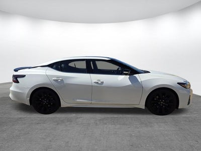 2023 Nissan Maxima SR