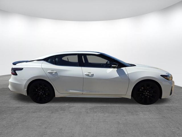 2023 Nissan Maxima SR