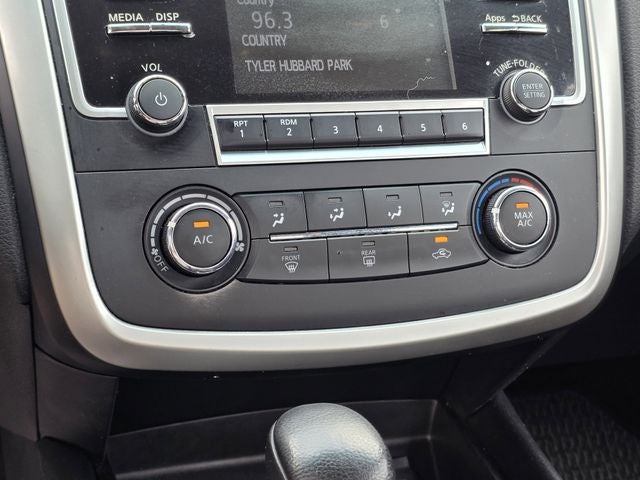 2016 Nissan Altima 2.5 SR