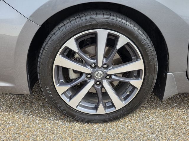 2016 Nissan Altima 2.5 SR