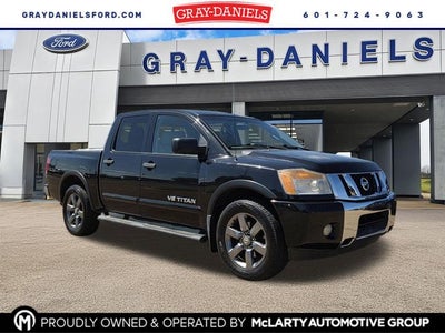 2015 Nissan Titan SV