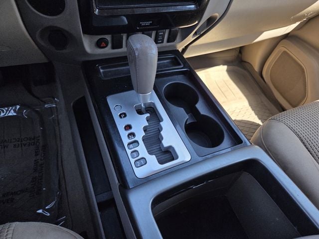 2015 Nissan Titan SV
