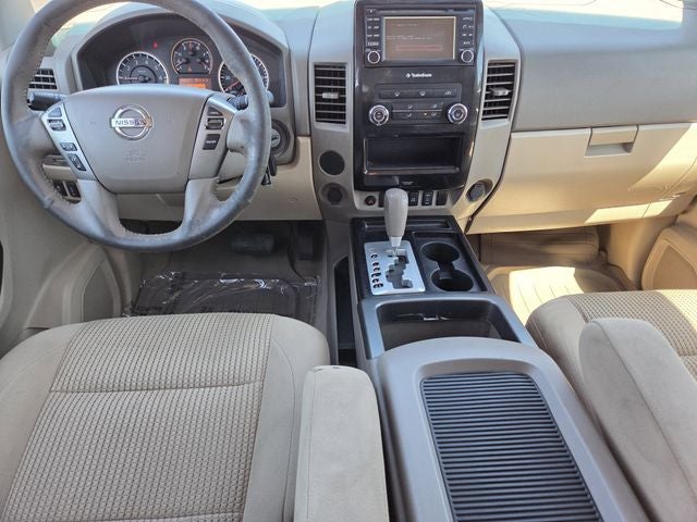 2015 Nissan Titan SV