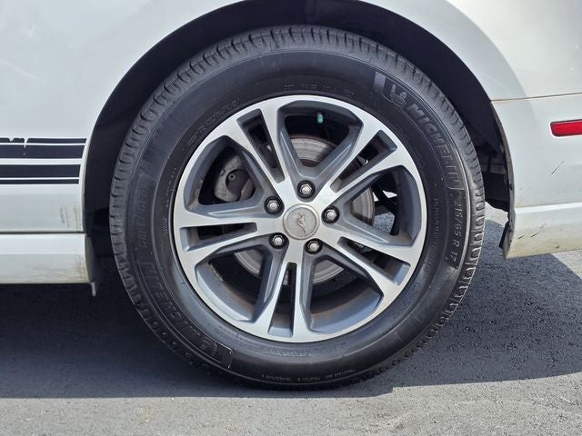 2013 Ford Mustang V6 Premium