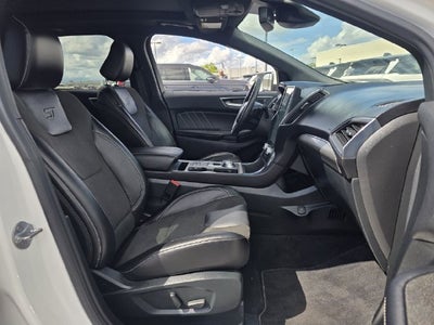 2022 Ford Edge ST