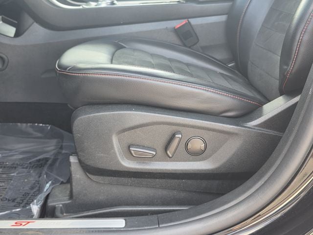 2022 Ford Edge ST Line