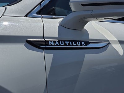 2022 Lincoln Nautilus Standard