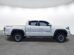 2022 Toyota Tacoma TRD Off-Road V6