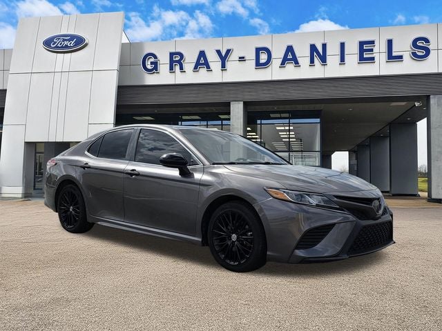 2018 Toyota Camry SE