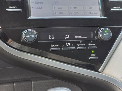 2018 Toyota Camry SE