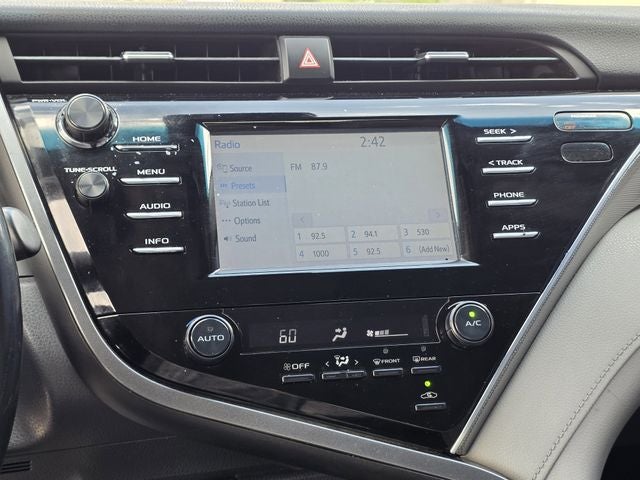 2018 Toyota Camry SE
