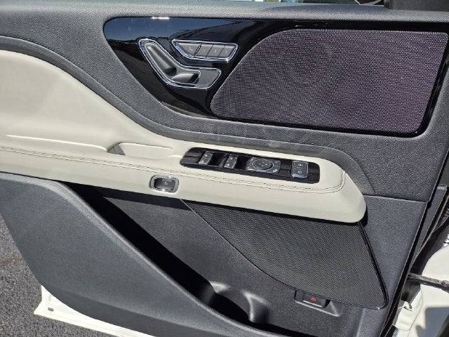 2027 Lincoln Aviator Premiere Premium