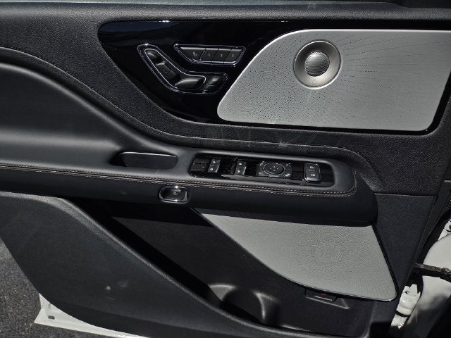 2027 Lincoln Aviator Reserve Premium