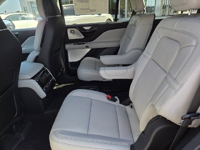 2027 Lincoln Aviator Reserve