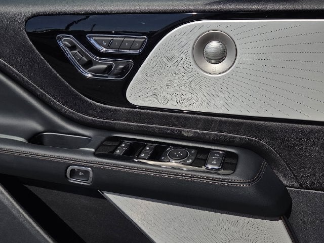 2027 Lincoln Aviator Reserve