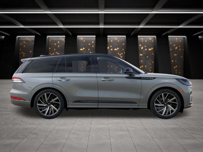 2027 Lincoln Aviator Black Label Premium