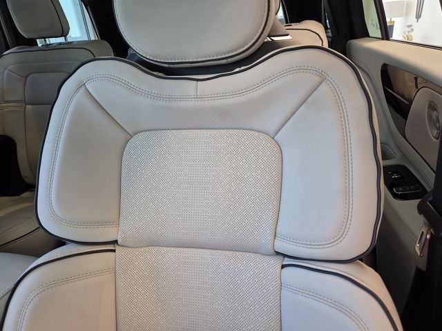 2027 Lincoln Aviator Black Label