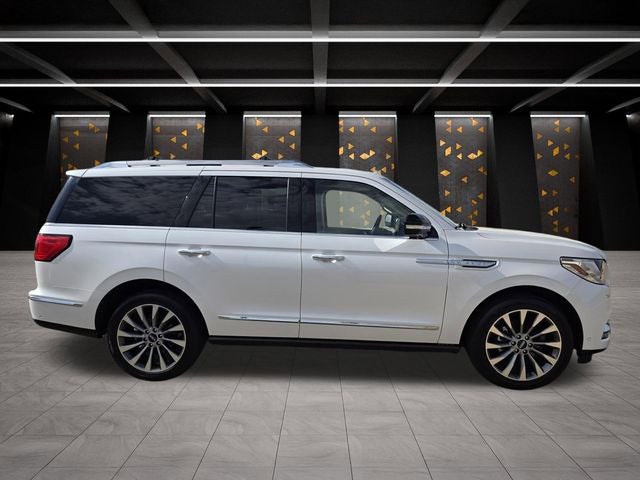 2018 Lincoln Navigator Select