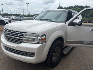 2014 Lincoln Navigator Base