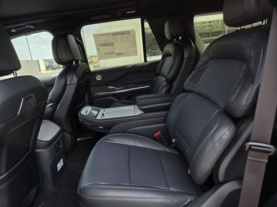 2027 Lincoln Navigator Reserve