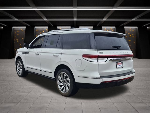 2023 Lincoln Navigator Reserve