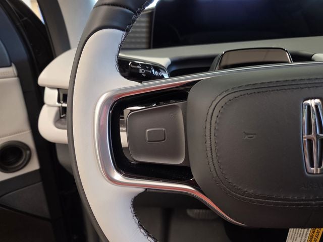 2027 Lincoln Navigator Black Label