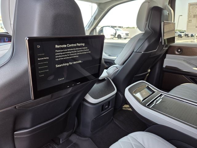2027 Lincoln Navigator Black Label