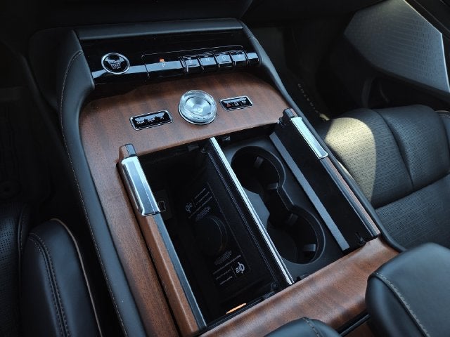 2027 Lincoln Navigator Black Label