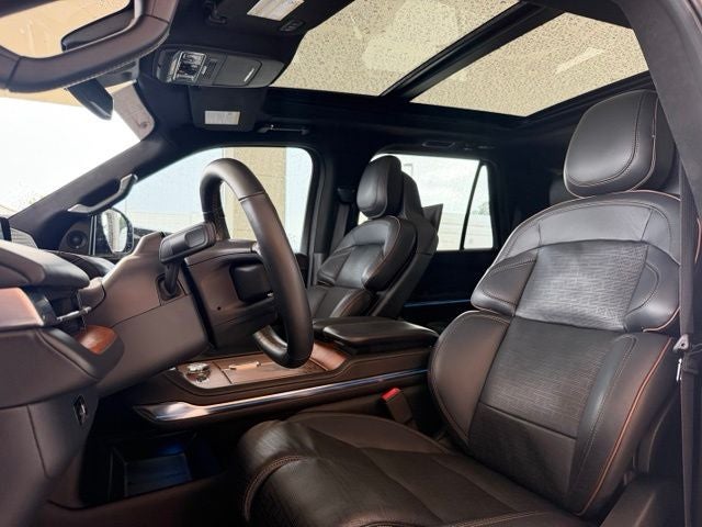 2025 Lincoln Navigator Black Label
