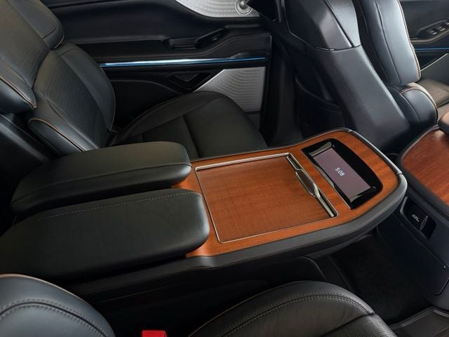 2025 Lincoln Navigator Black Label