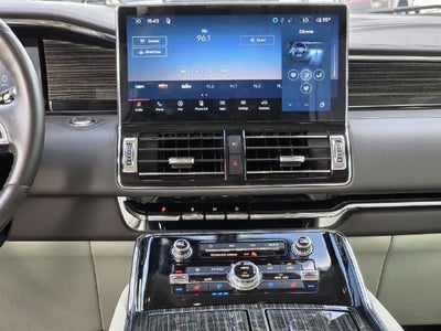 2023 Lincoln Navigator Black Label