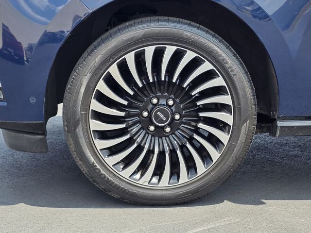 2020 Lincoln Navigator Black Label