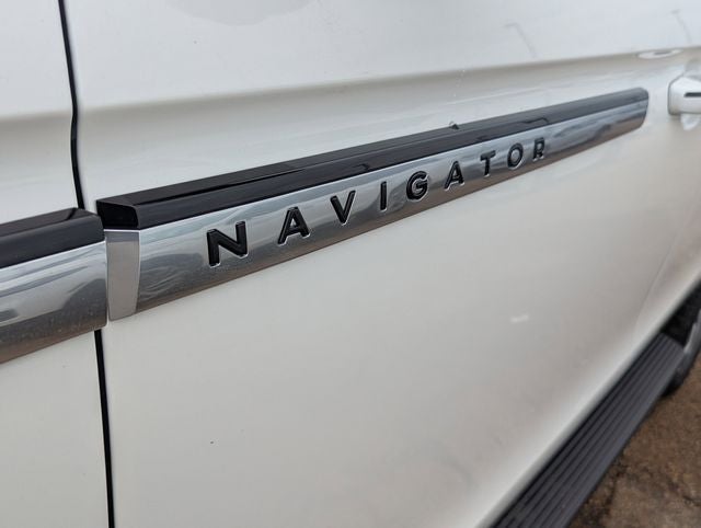 2026 Lincoln Navigator Premiere