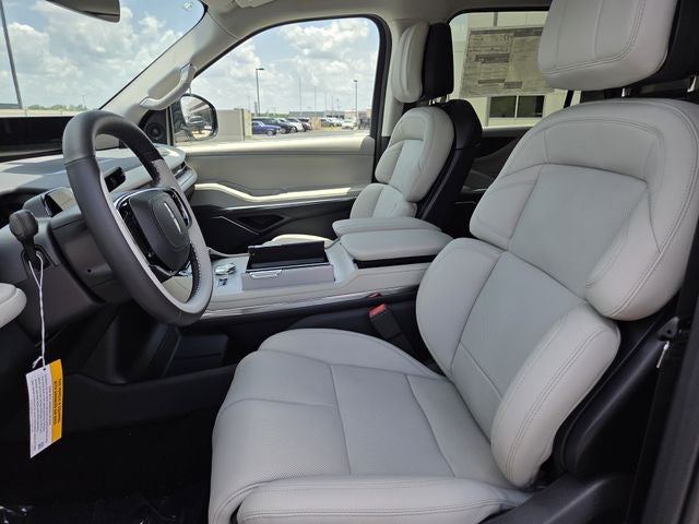 2026 Lincoln Navigator Premiere
