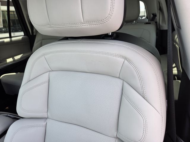 2026 Lincoln Navigator Premiere